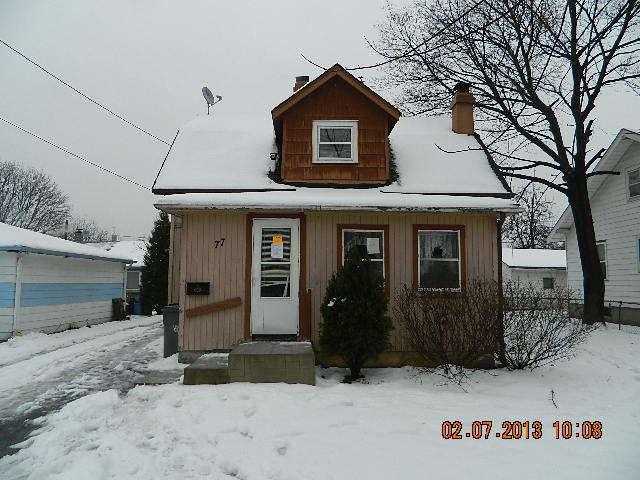 77 S Melrose Ave, Elgin, IL 60123 photo 2