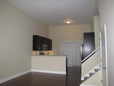 368 Oaktree Ct, Hoffman Estates, IL 60169 photo 3
