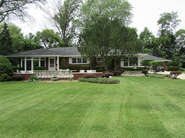 6400 Thurlow St, Willowbrook, IL 60527 photo 1