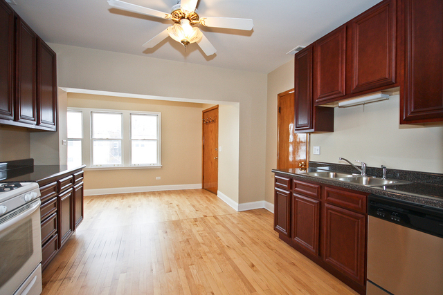 Undisclosed, Chicago, IL 60641 photo 12