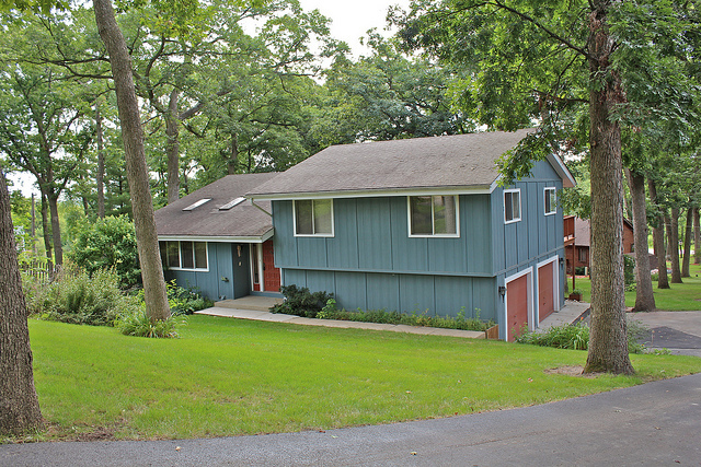 209 Timber Ln, Spring Grove, IL 60081 photo 1