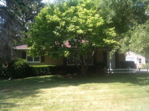 811 Illinois Ave, Batavia, IL 60510 photo 1