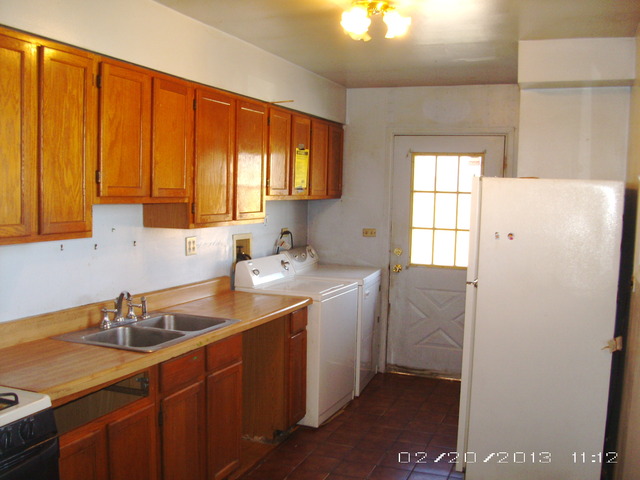 681 Sandra Ln, Wheeling, IL 60090 photo 8