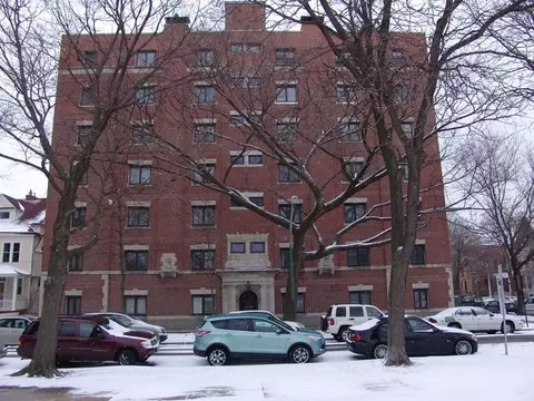 1332 E 56th St #2e, Chicago, IL 60637 photo 1