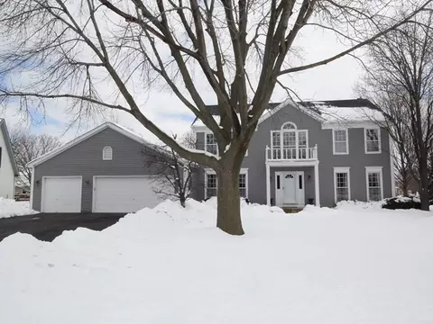 411 Appollo Ct, Wheaton, IL 60189 photo 1