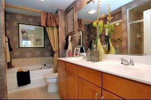 1238 Harding Ave, Des Plaines, IL 60016 photo 8