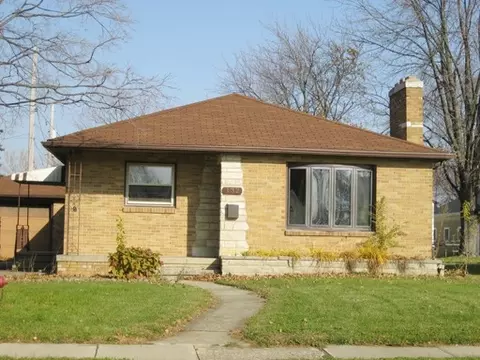 132 E Third St, Oglesby, IL 61348 photo 1