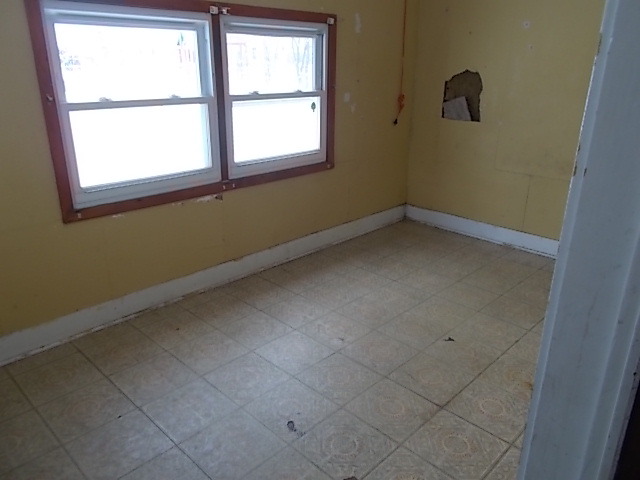 760 2nd Ave, Aurora, IL 60505 photo 10