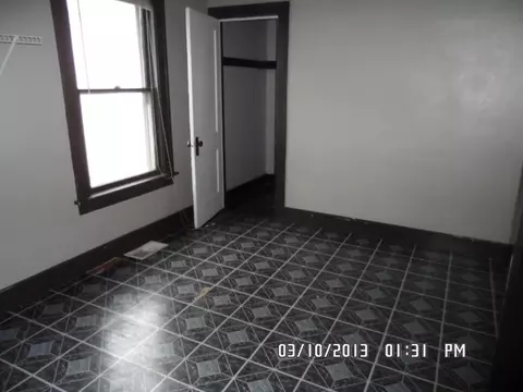 915 8th St, Peru, IL 61354 photo 5