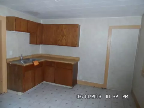 915 8th St, Peru, IL 61354 photo 11