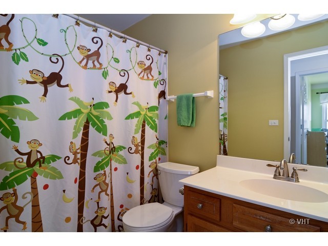 1332 Saddlebrook Rd, Bartlett, IL 60103 photo 13