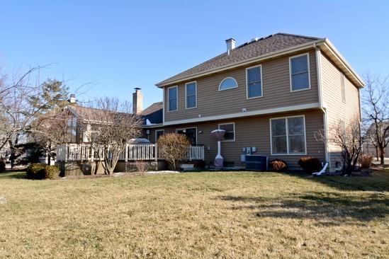 1332 Saddlebrook Rd, Bartlett, IL 60103 photo 16