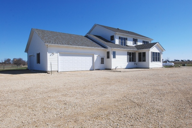 15207 Obrien Rd, Harvard, IL 60033 photo 3
