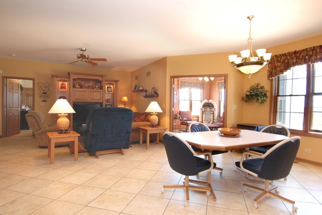 15207 Obrien Rd, Harvard, IL 60033 photo 10