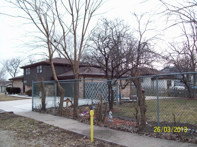 7859 W 87th St, Bridgeview, IL 60455 photo 3