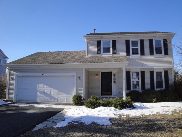 801 Blazing Star Trl, Cary, IL 60013 photo 1