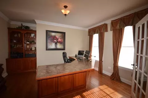 26041 Whispering Woods Cir, Plainfield, IL 60585 photo 3