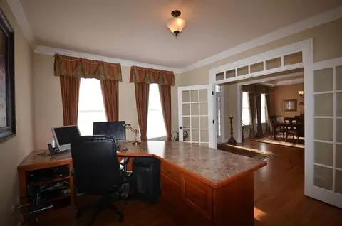 26041 Whispering Woods Cir, Plainfield, IL 60585 photo 4