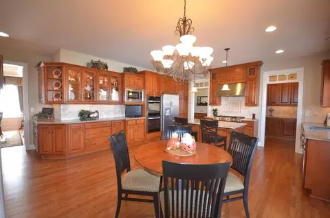 26041 Whispering Woods Cir, Plainfield, IL 60585 photo 10