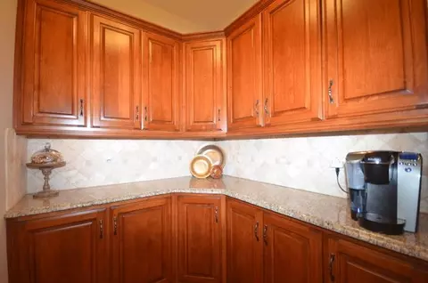 26041 Whispering Woods Cir, Plainfield, IL 60585 photo 14