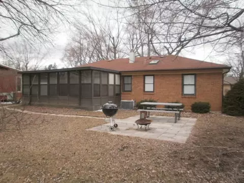 930 Chambers St, Ottawa, IL 61350 photo 12