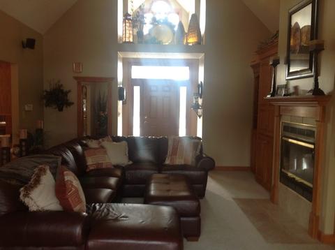 116 Julie Dr, Dwight, IL 60420 photo 2