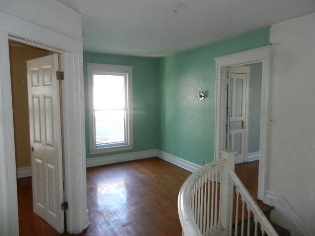 356-58 N Spring St, Elgin, IL 60120 photo 4
