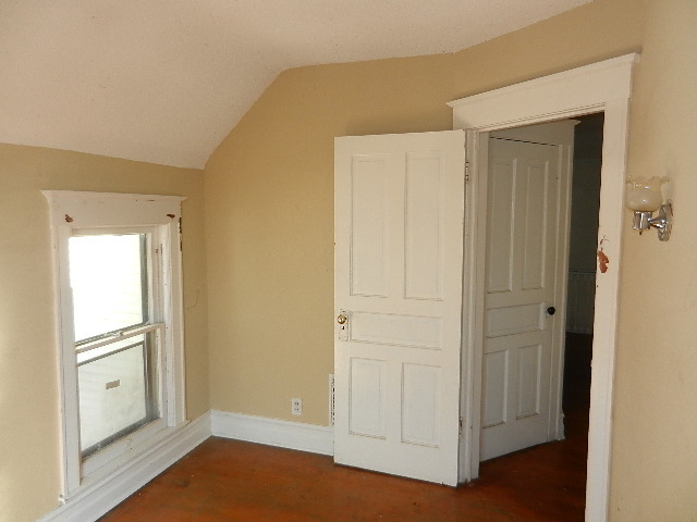 356-58 N Spring St, Elgin, IL 60120 photo 8