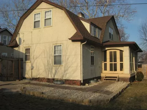 717 Wright St, La Salle, IL 61301 photo 2