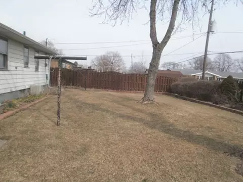 1320 Sunset Dr, Peru, IL 61354 photo 14