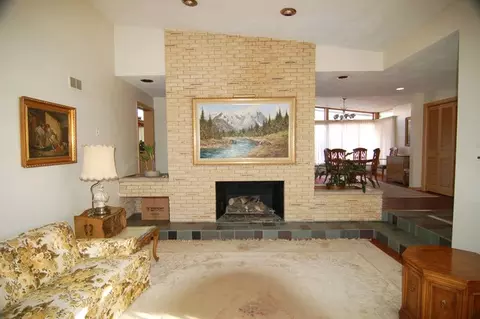 820 Lathrop Ave, River Forest, IL 60305 photo 2