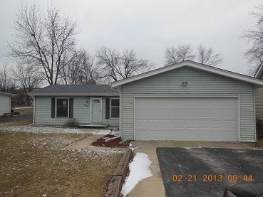 521 Konen Ave, Aurora, IL 60505 photo 1