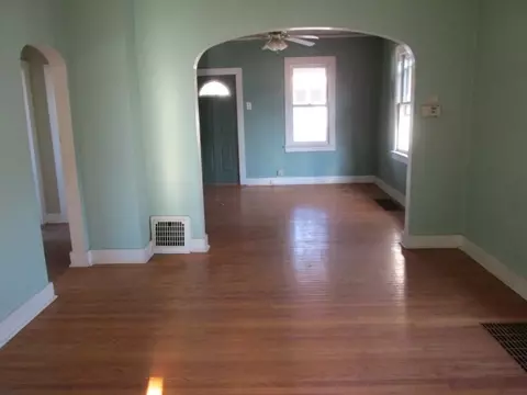 1224 Plain St, Peru, IL 61354 photo 3