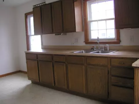 610 E North St, Morris, IL 60450 photo 6
