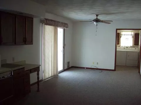 106 Pleasant Ct, Walnut, IL 61376 photo 6