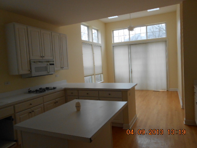 2369 Masters Ln, Riverwoods, IL 60015 photo 2