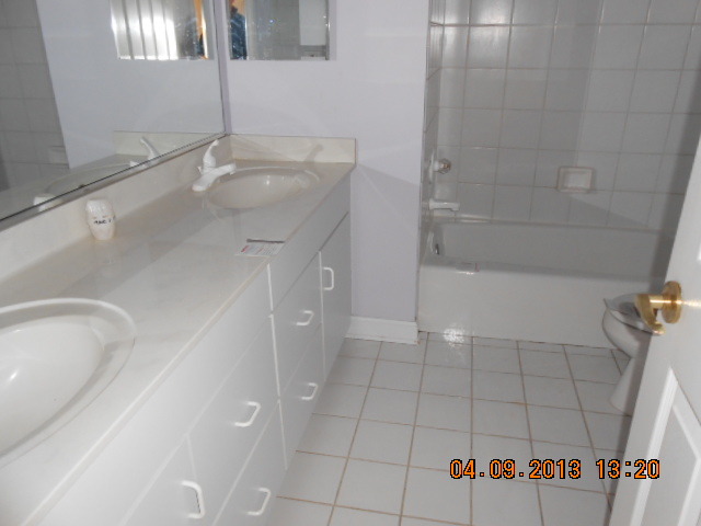 2369 Masters Ln, Riverwoods, IL 60015 photo 9