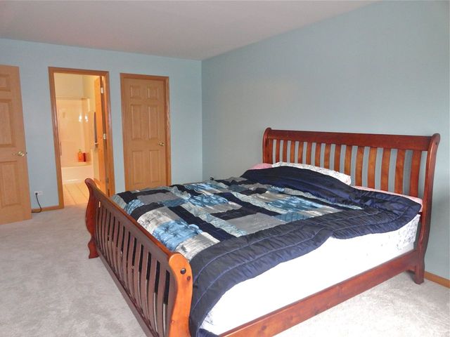 690 Cooper Ct, Aurora, IL 60504 photo 13
