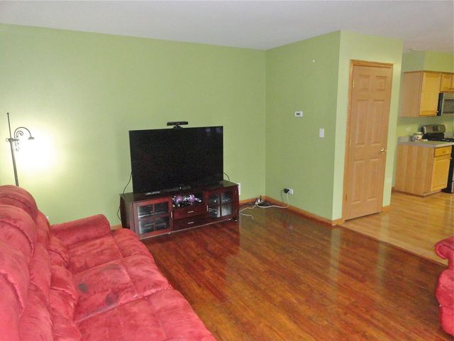 690 Cooper Ct, Aurora, IL 60504 photo 11