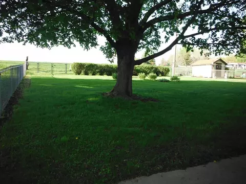 422 W Fourth St, Spring Valley, IL 61362 photo 10