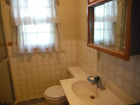422 W Fourth St, Spring Valley, IL 61362 photo 8