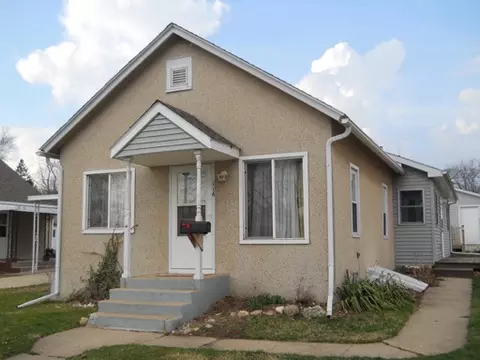 116 W Fourth St, Spring Valley, IL 61362 photo 1