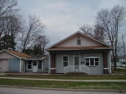 1035 E Bluff St, Marseilles, IL 61341 photo 1