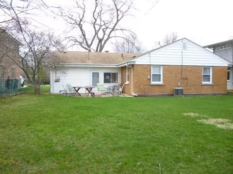 825 Echo Ln, Glenview, IL 60025 photo 12