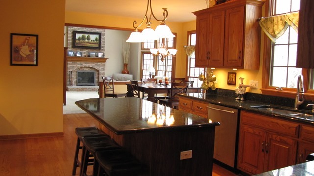 220 Fox St, Cary, IL 60013 photo 5