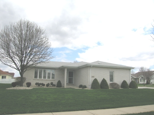 1347 Trailside Dr, Beecher, IL 60401 photo 1