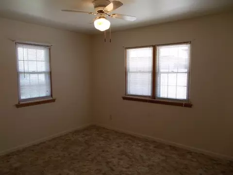 232 E Third St, Oglesby, IL 61348 photo 8