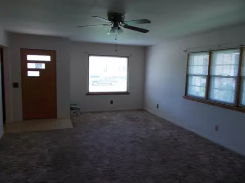 232 E Third St, Oglesby, IL 61348 photo 2