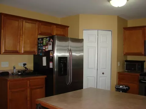 7404 Kenicott Ln, Plainfield, IL 60586 photo 9