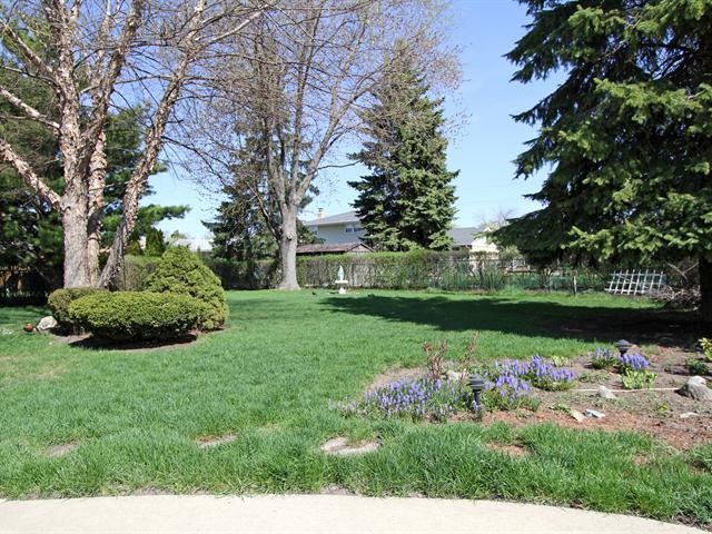 1726 E Aztec Ln, Mount Prospect, IL 60056 photo 21